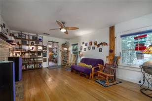 611 NE 10th Pl, Gainesville, FL 32601 - Photo 10