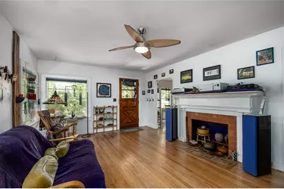 611 NE 10th Place, Gainesville, FL 32601 - Photo 2