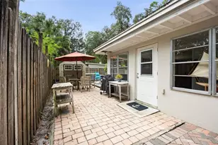 847 NE 7th Pl, Gainesville, FL 32601 - Photo 16