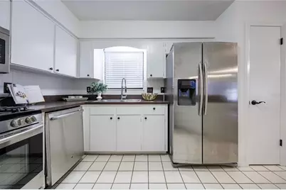 8476 NW 37th Drive, Gainesville, FL 32653 - Photo 18