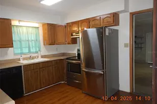 3461 NW 35th Pl, Gainesville, FL 32605 - Photo 2