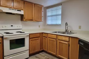 415 NW 50th Blvd, Gainesville, FL 32607 - Photo 10