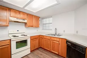 415 NW 50th Blvd, Gainesville, FL 32607 - Photo 16