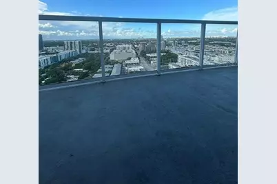 315 NE 3rd Avenue #2009, Fort Lauderdale, FL 33301 - Photo 2