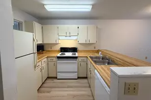 109 SE 16th Ave, Gainesville, FL 32601 - Photo 10