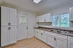 209 SE 47th St, Gainesville, FL 32641 - Photo 10