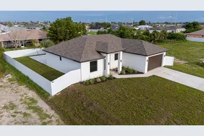 2513 NW 9th Avenue, Cape Coral, FL 33993 - Photo 2