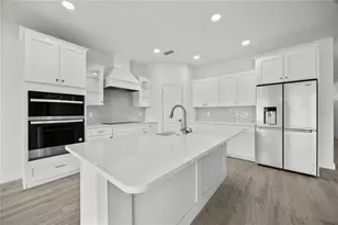 6702 SW 10th Ln, Gainesville, FL 32607 - Photo 12