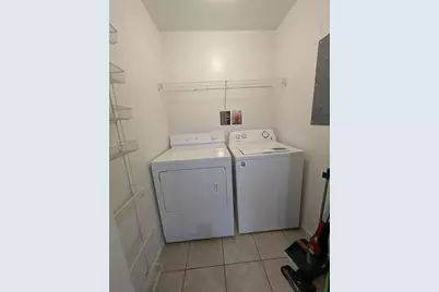 2601 SW Archer Road #203, Gainesville, FL 32608 - Photo 8