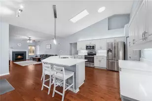 2587 NW 94th Dr, Gainesville, FL 32606 - Photo 4