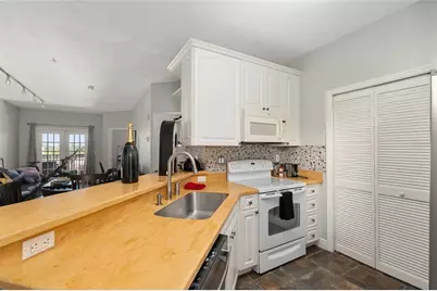 201 SE 2nd Avenue #325, Gainesville, FL 32601 - Photo 22