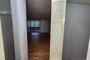 719 SW 75th St, Gainesville, FL 32607 - Photo 8