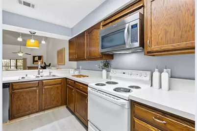 2742 NW 39th Drive, Gainesville, FL 32606 - Photo 10