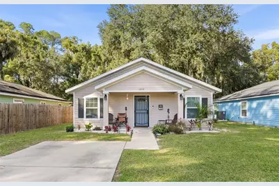 1322 NE 1st Avenue, Gainesville, FL 32641 - Photo 1