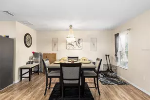 1322 NE 1st Ave, Gainesville, FL 32641 - Photo 12