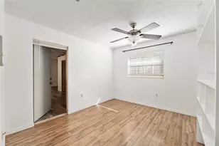 630 NW 34th St, Gainesville, FL 32607 - Photo 32