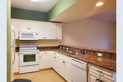 1561 NW 29th Road #8, Gainesville, FL 32605 - Photo 6