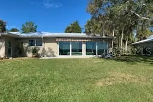11550 W Bayshore Dr, Crystal River, FL 34429 - Photo 8