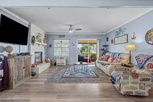 832 Lake Shore Ter, Interlachen, FL 32148 - Photo 8