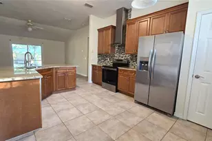 5909 SW 86th Dr, Gainesville, FL 32608 - Photo 4