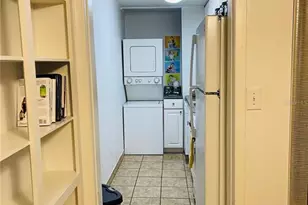 2490 SW 14th Dr, Gainesville, FL 32608 - Photo 12