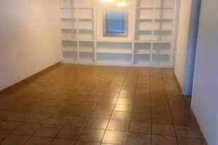 2490 SW 14th Dr, Gainesville, FL 32608 - Photo 6