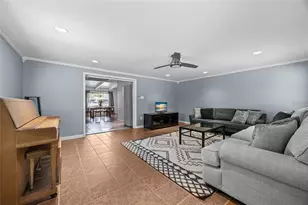 3003 NE 11th Dr, Gainesville, FL 32609 - Photo 6