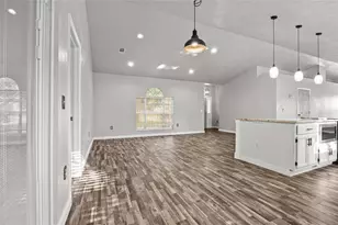 8045 SW 63rd Ln, Gainesville, FL 32608 - Photo 6