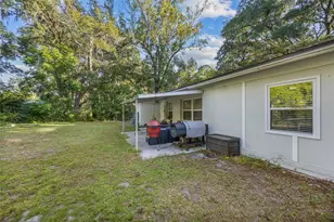 2418 NE 12th St, Gainesville, FL 32609 - Photo 20