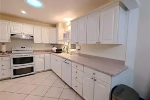 2305 NW 48th Terrace W, Gainesville, FL 32606 - Photo 12