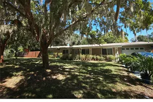 2305 NW 48th Terrace W, Gainesville, FL 32606 - Photo 2