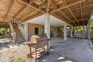 16791 Sandra St, Cedar Key, FL 32625 - Photo 8