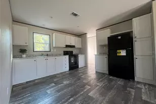 10970 NE 109th St, Archer, FL 32618 - Photo 4