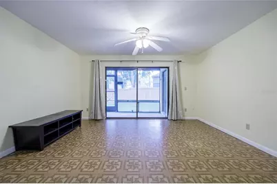 2635 SW 35th Pl Apt #1001, Gainesville, FL 32608 - Photo 2