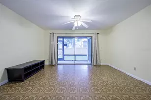 2635 SW 35th Pl Apt, Gainesville, FL 32608 - Photo 2