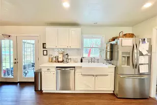 405 NW 123rd St, Newberry, FL 32669 - Photo 8