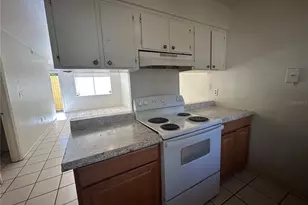 707 SW 68th Terrace, Gainesville, FL 32607 - Photo 4