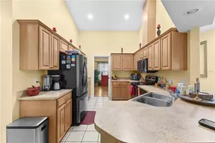 25415 SW 15th Ave, Newberry, FL 32669 - Photo 2