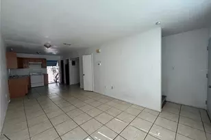 2614 SW 31st Pl, Gainesville, FL 32608 - Photo 4