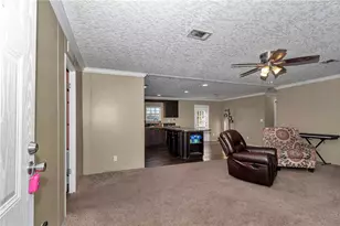 5860 SE 183rd Terrace, Ocklawaha, FL 32179 - Photo 8