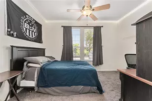 1142 SW 9th Rd, Gainesville, FL 32601 - Photo 20