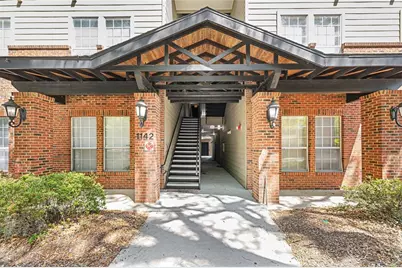 1142 SW 9th Road #103, Gainesville, FL 32601 - Photo 2