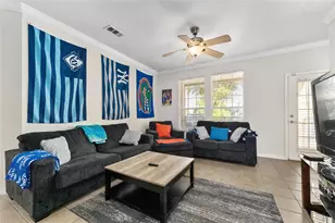 1142 SW 9th Rd, Gainesville, FL 32601 - Photo 16