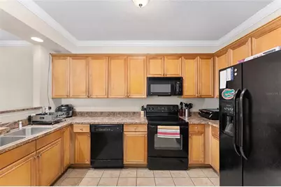 1142 SW 9th Road #103, Gainesville, FL 32601 - Photo 8