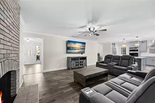 830 NW 60th St, Gainesville, FL 32605 - Photo 8