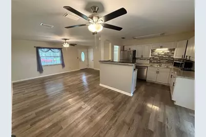 5515 NW 27th Terrace, Gainesville, FL 32653 - Photo 2