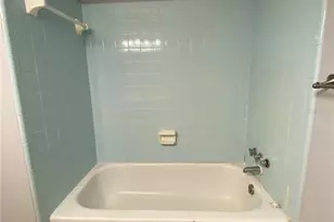 253 NW 3rd Ave, Micanopy, FL 32667 - Photo 6