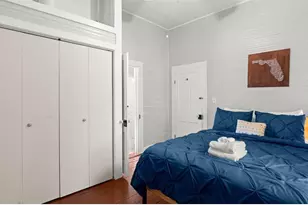 101 NE 9th St, Gainesville, FL 32601 - Photo 22