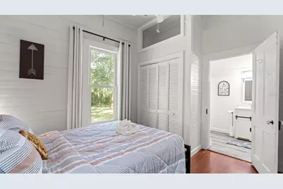 101 NE 9th Street, Gainesville, FL 32601 - Photo 10