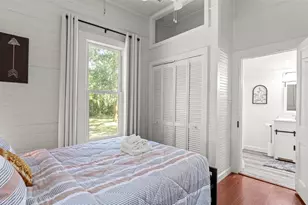 101 NE 9th St, Gainesville, FL 32601 - Photo 10